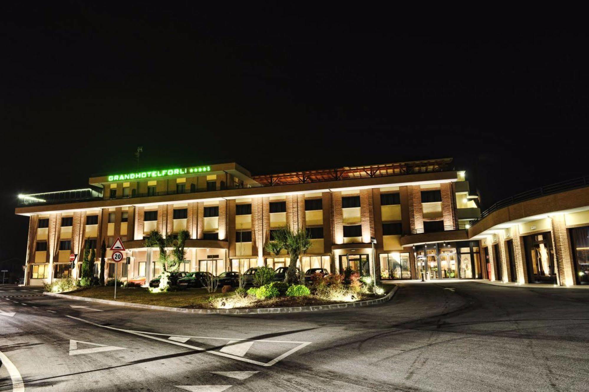 Grand Hotel Forlì Exteriér fotografie